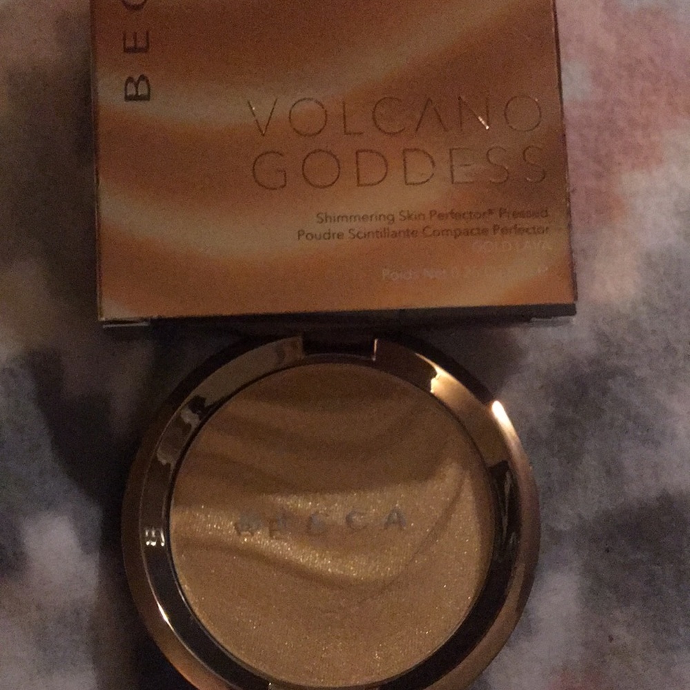 BECCA Volcano Goddess Gold Lava